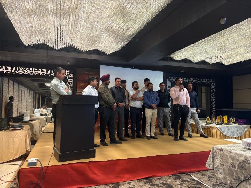 गौरव प्रॉपर्टीज़ ने होटल डिलाइट ग्रैंड में शानदार सक्सेस पार्टी के साथ मनाया सफलता का माइलस्टोन