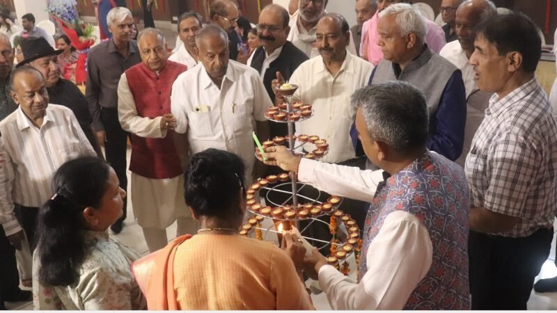 सेवानिवृत्त आईएएस डॉ.एस.पी.गुप्ता का 75वाँ जन्मदिवस बेसहारा गोवंश सेवा दिवस के रूप में मनाया